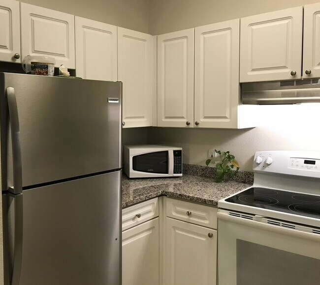 3009 Nicosh Cir Unit 2/F