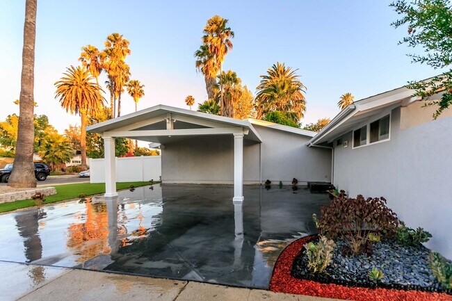 Photo - 6343 Jumilla Ave