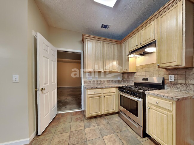 Photo - 7474 Clipper Cove