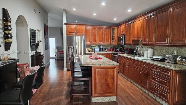 Photo - 17124 SW 143rd Pl