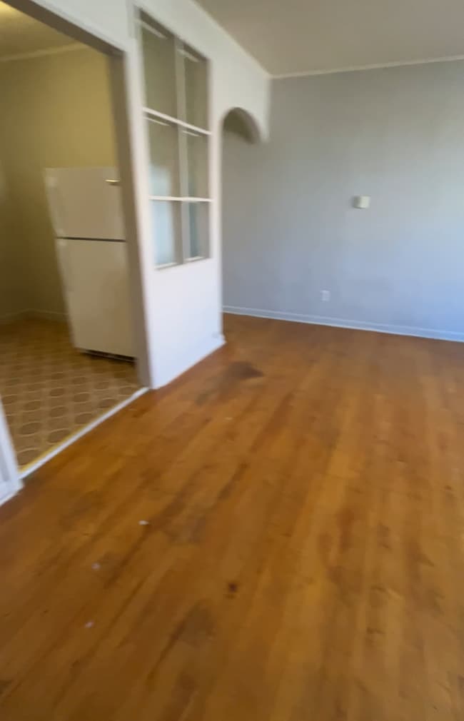 Photo - 132 W Main St Unit 4