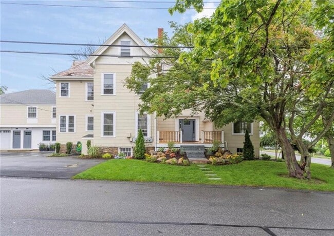 259 Gibbs Ave Unit 5