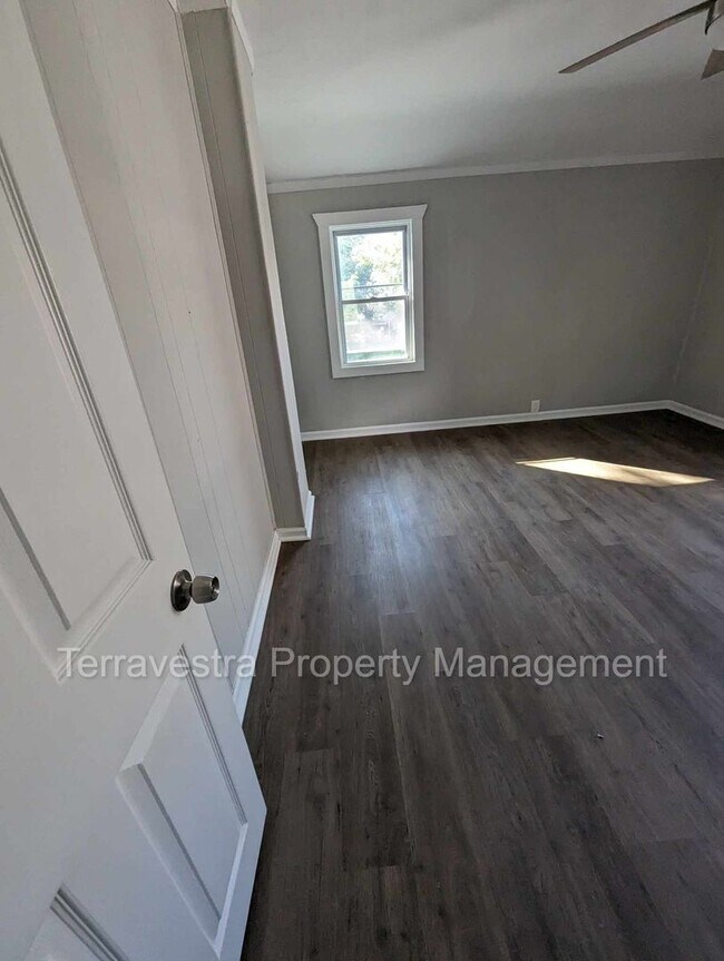 Fully renovated 2 bed 1 bath with all new Rental House Rental in