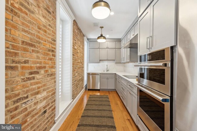 Photo - 1641 R St NW Unidad 402