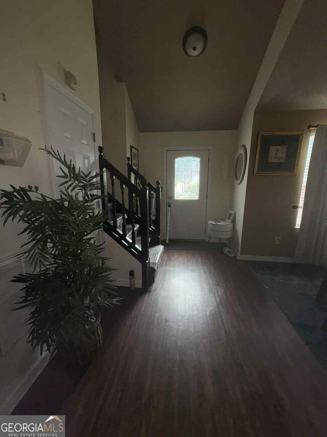 Photo - 2890 Duncan Pl