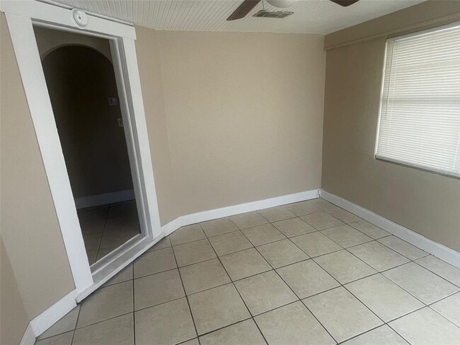 Photo - 1935 20th St S