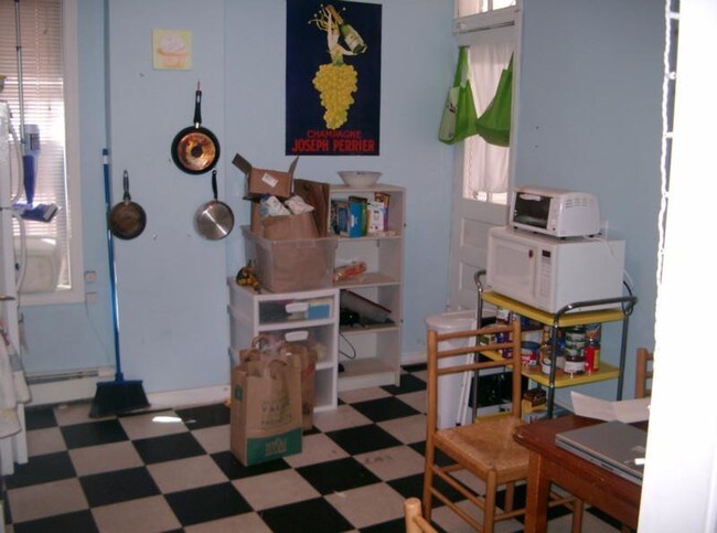 Photo - 822 Huntington Ave Unidad 4