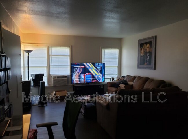 Photo - 1306 N Travis St