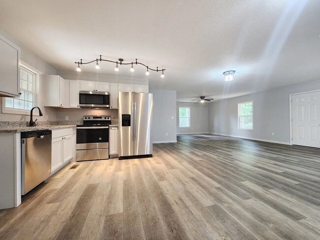 904 Eagle Nest Rd