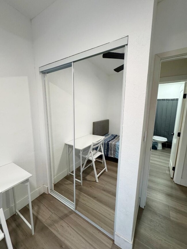 Photo - 1845 E Monroe St