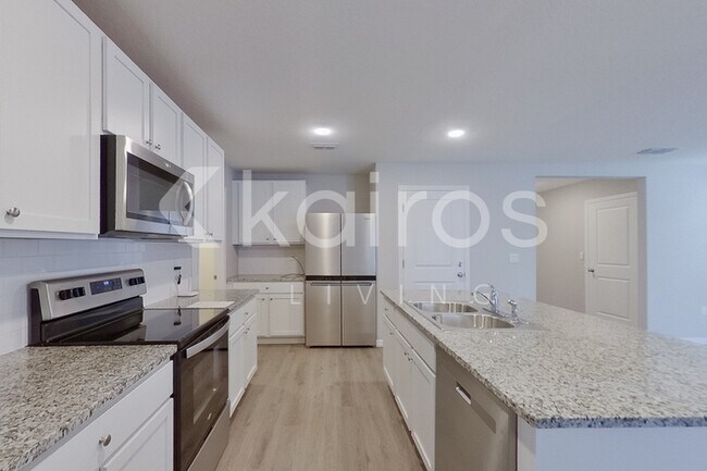 4397 SW 85 Ln