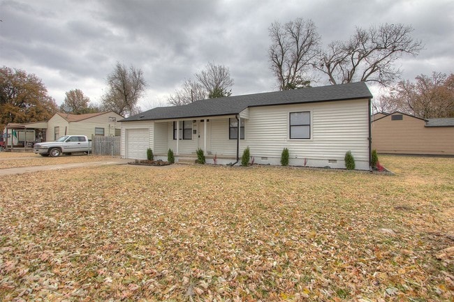 Photo - 1331 E 43rd St