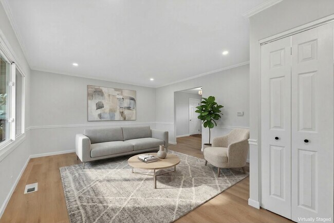 Photo - 500 Colgate Ct