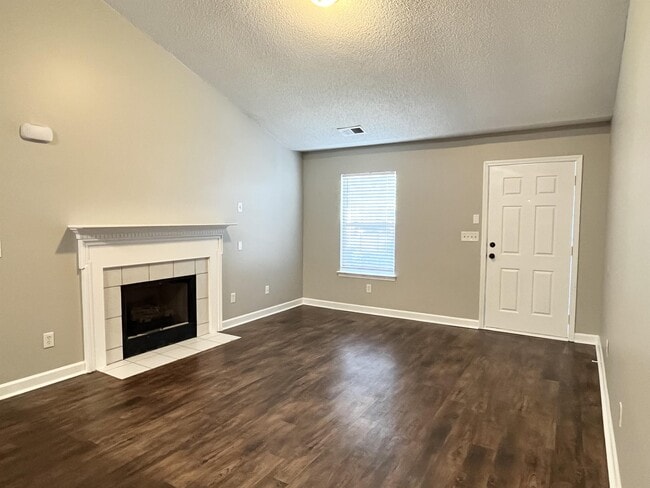 Photo - 325 Kingville Dr
