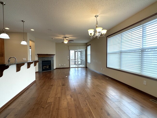 Photo - 6218 Shadyview Ln N