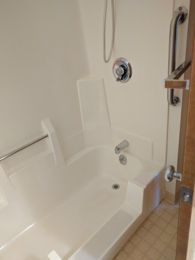 Photo - Salzer Square Apartments