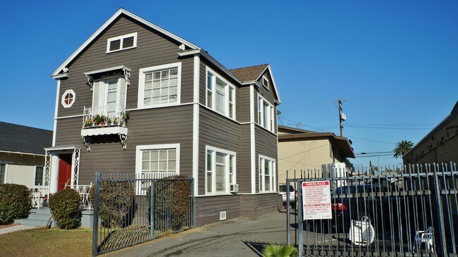 Photo - 1438-1440 Pacific Ave Apartments