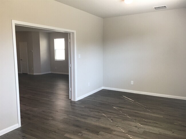 Photo - 2111 Ethan Dr