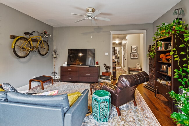 Photo - 4854 N Albany Ave