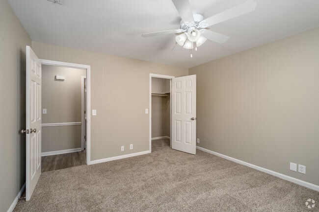 1BR, 1BA - 720SF - Bedroom - Rivermont Apartments