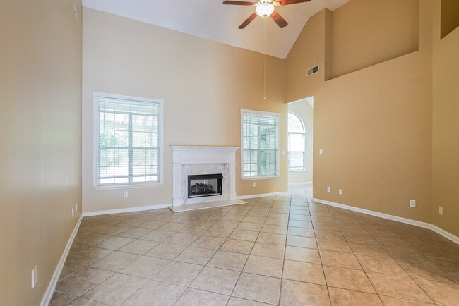 Photo - 725 Claiborne St