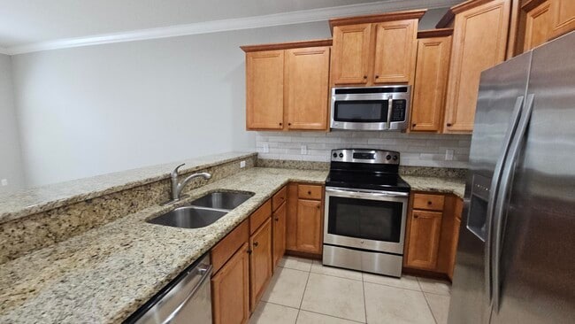 Photo - 20 E Shady Oaks Ln
