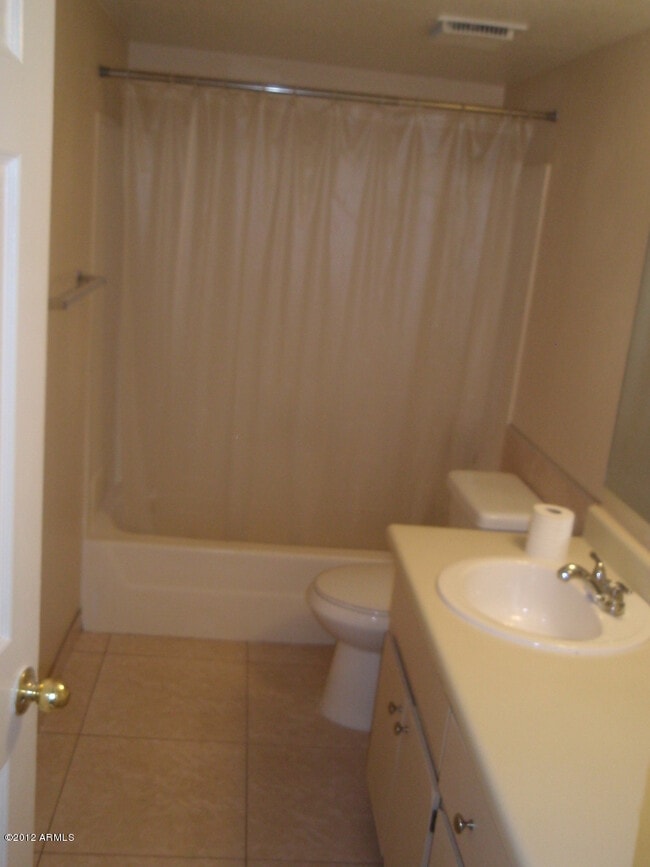 Photo - 526 N 4th St Unit A