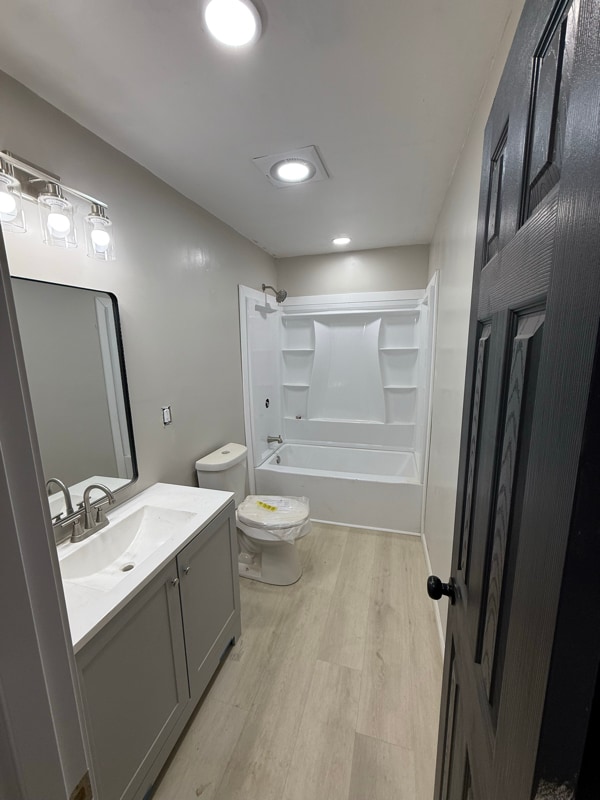 Building Photo - 1602 Knapp Ave