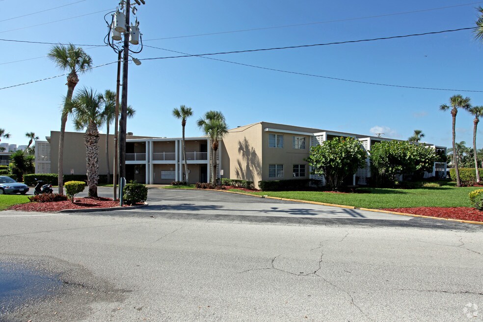 Shore View Apartments