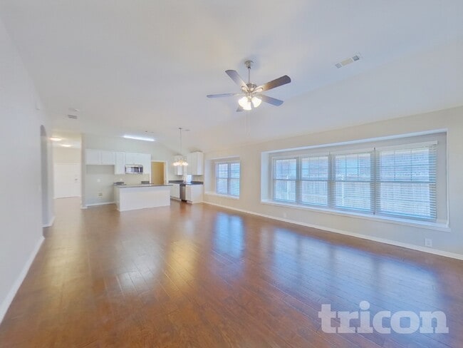 Photo - 541 Kerry St