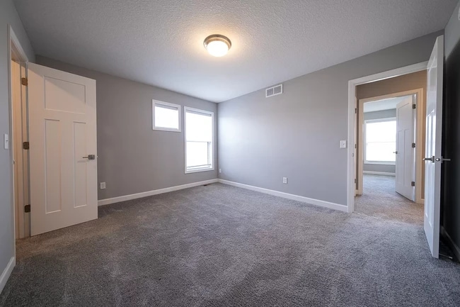 Photo - 7384 203rd St W