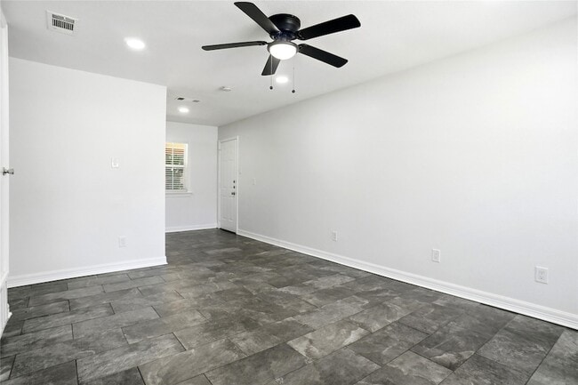 Photo - 1013 Irion Dr