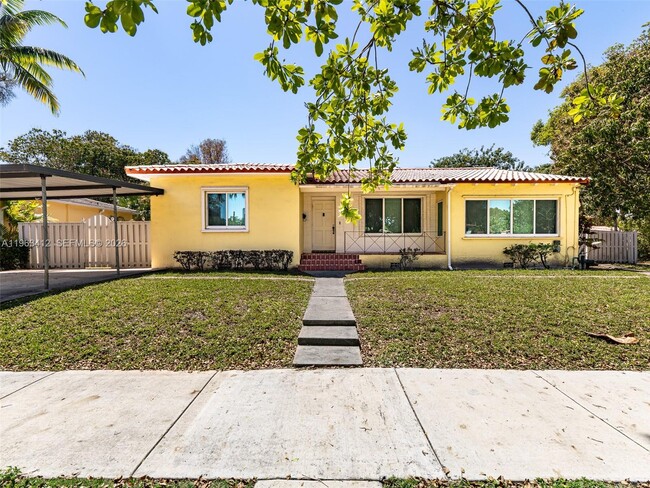 Photo - 630 SW 25th Rd