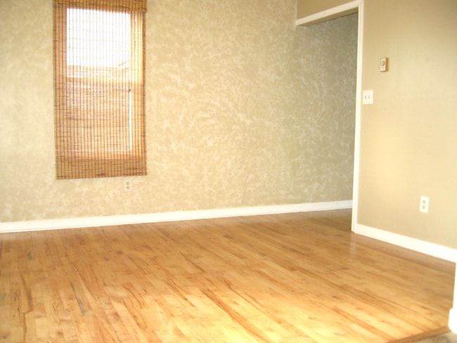 Photo - 5664 Greens Dr