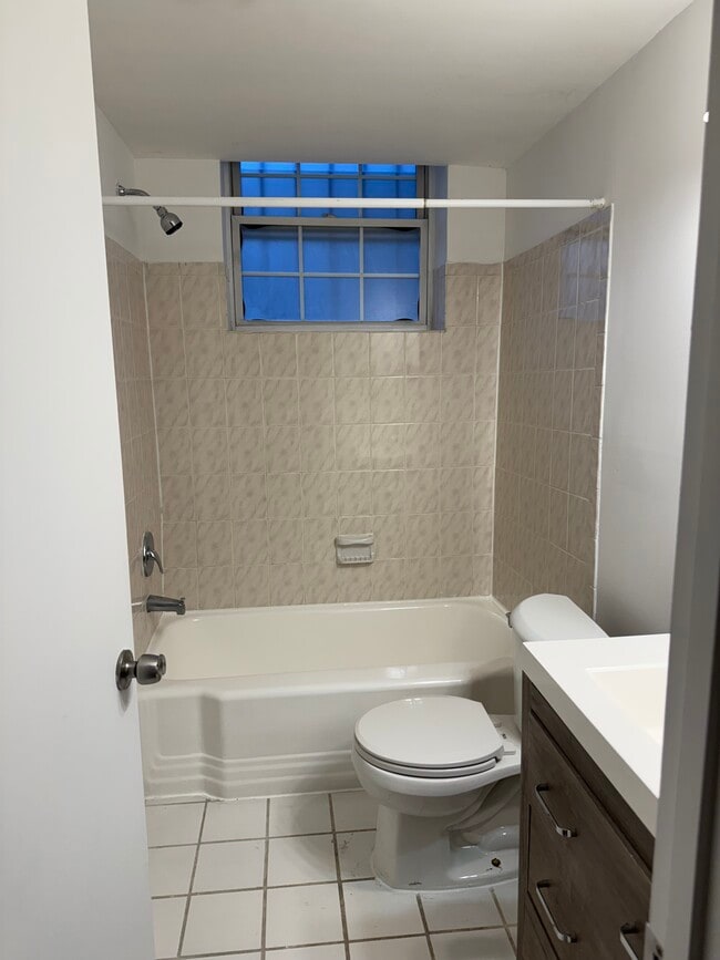 Photo - 11 46th St SE Unidad B-1