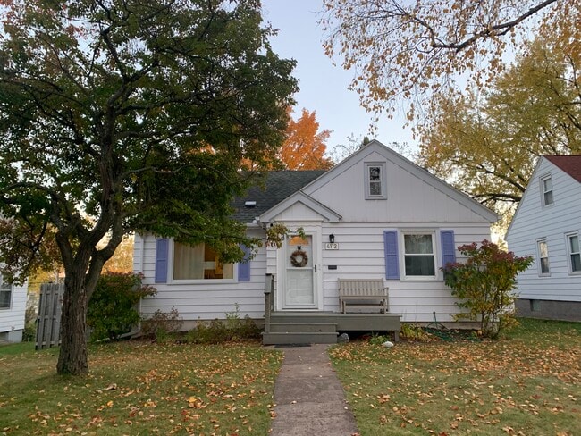 Building Photo - 4112 Gladstone St