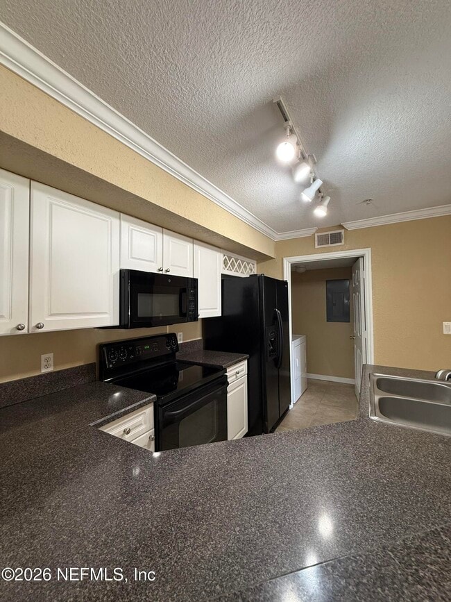 Photo - 800 Boardwalk Dr Unidad 617