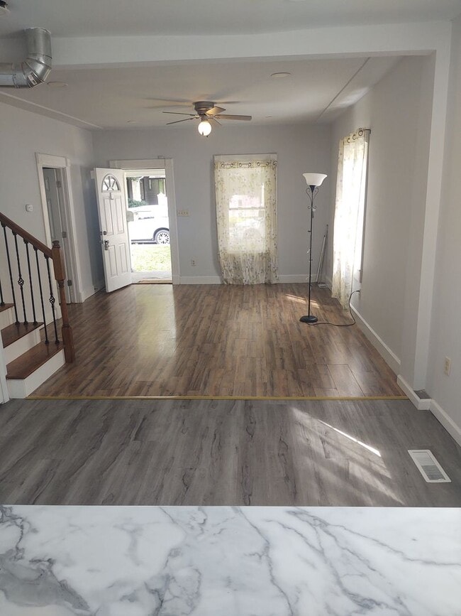 Photo - 2138 S Garfield Dr