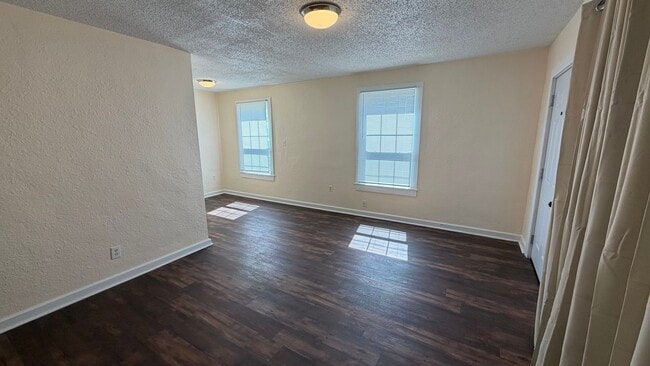 Photo - 300 N James Ave