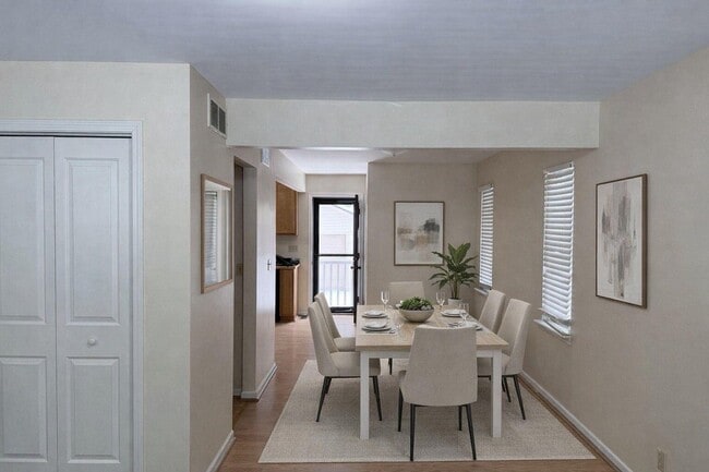 Photo - 2630 Bennett St