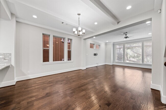Photo - 1823 Drew St