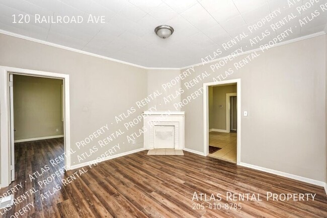 Photo - 120 Railroad Ave