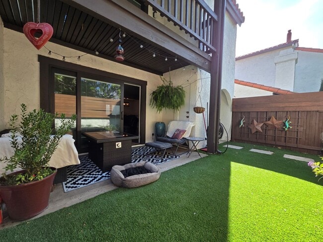 Photo - 2 Bedroom 2.5 Bath Town House in West Ventura