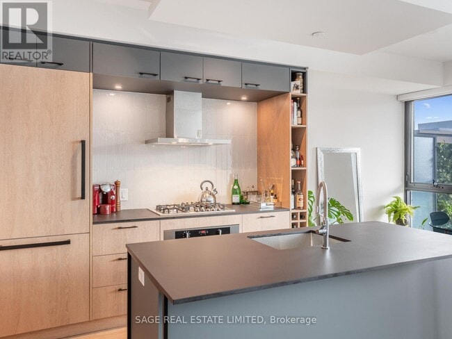 Photo - 41 Dovercourt Rd Unit 404