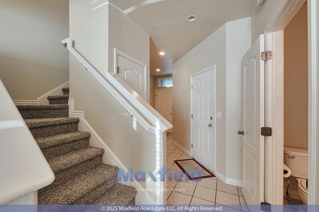 Photo - Townhouse 4BD 3.5BA NEW CARPET - east of I...