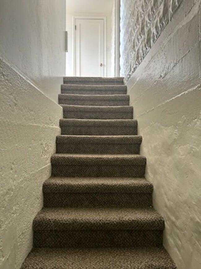 Photo - Charming basement apartment