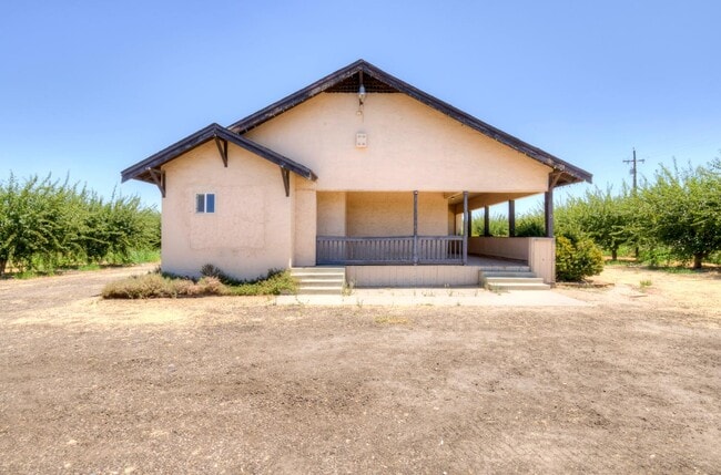 Building Photo - 2962 De Wolf Ave Rental
