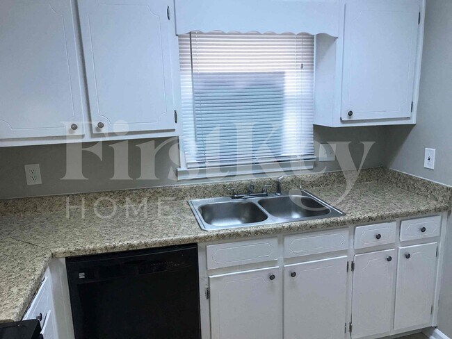 Photo - 1023 Park Gate Pl