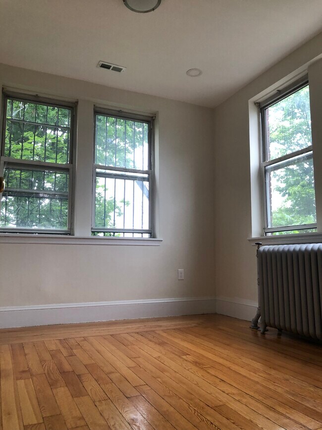 Photo - 16 Copenger St Unit 2