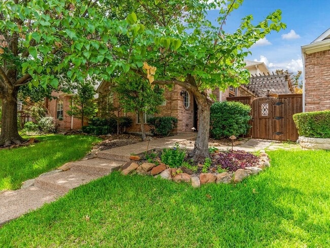 8129 Springmoss Dr